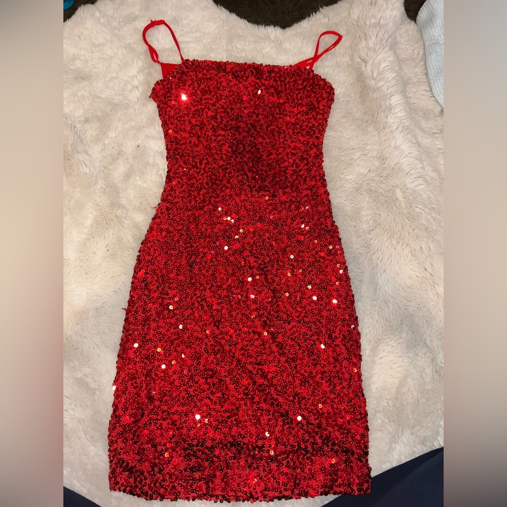 B. Darlin red sparkly dress size 0 - Picture 2 of 3